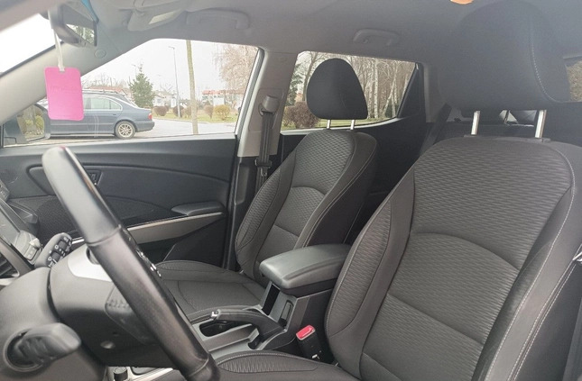 SsangYong Tivoli cena 42900 przebieg: 114000, rok produkcji 2016 z Góra małe 529